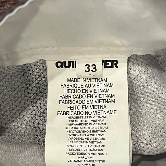 Men's Quiksilver Board Shorts  |  SIZE 33  |  Great Condition - Side Pockets - Picture 6 of 9